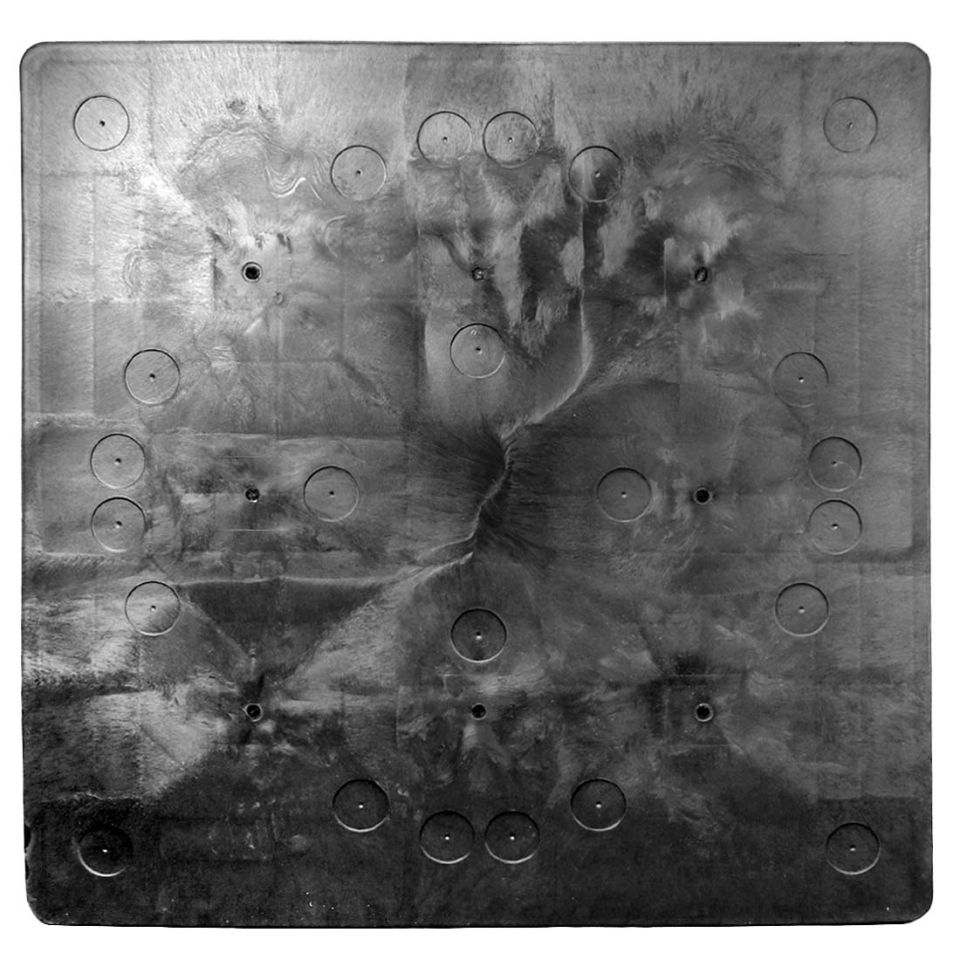 48 x 48 Stackable Plastic Pallet with base - Image 3