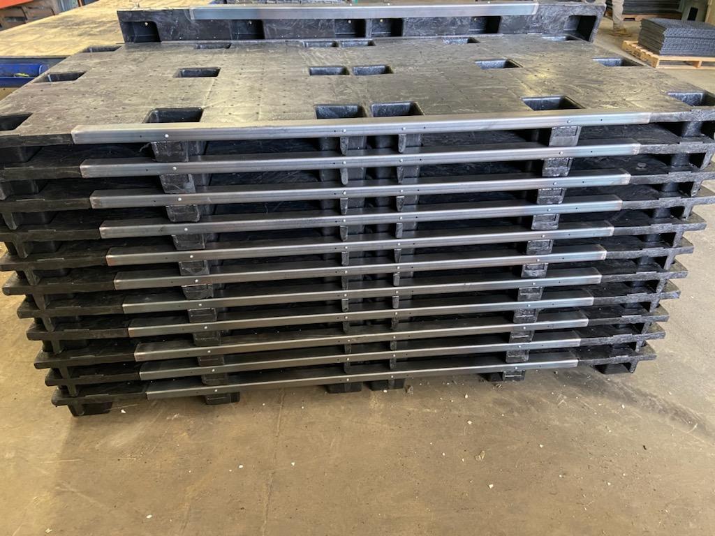 45 x 96 Plastic Pallet - Image 2