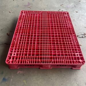 40x48 Stackable pallets
